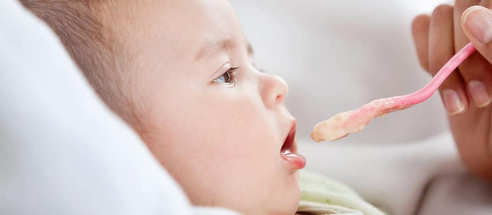 Les clefs de l'alimentation complémentaire pour les bébés
